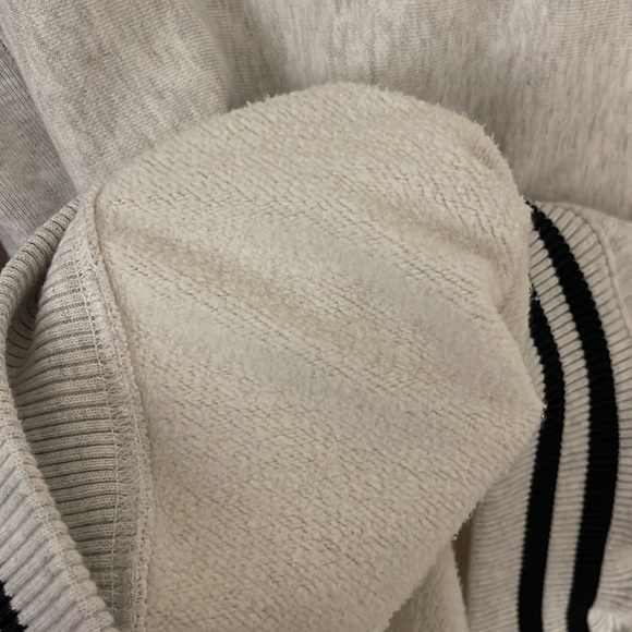 Very new Champion reverse weave crew neck in size L - Picture 4 of 4